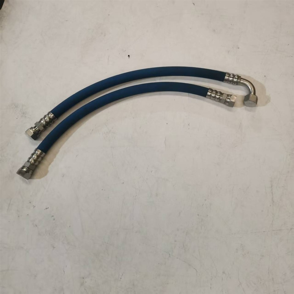 Komatsu 130-7 Blue Oil Pipe suppliers