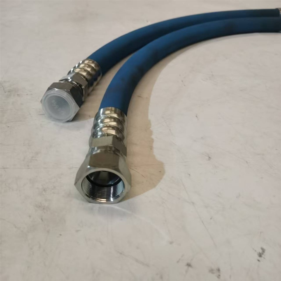 Komatsu 130-7 Blue Oil Pipe factory